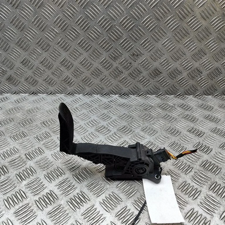 Pedał gazu A9103010200