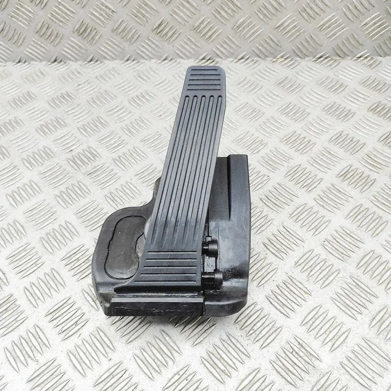 Accelerator throttle pedal 2701007021