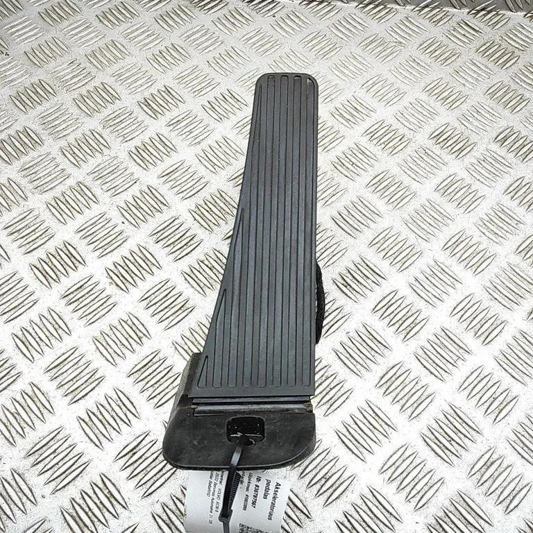 Gaasipedaal 32269124