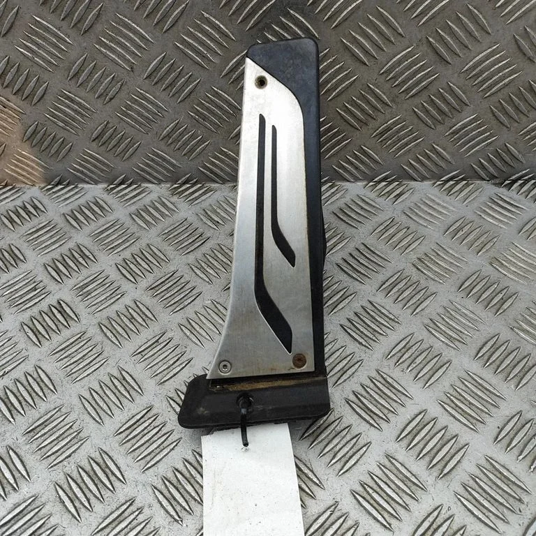 Accelerator throttle pedal – BMW 6 Series F12 F13 (2010-2018)