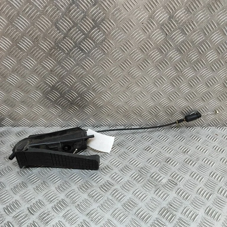 Accelerator throttle pedal – Porsche Boxster 986 (1996-2004)