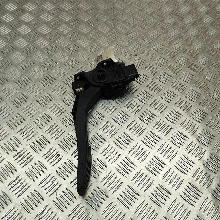 Accelerator throttle pedal – Jaguar XJ X351 (2009-2019)