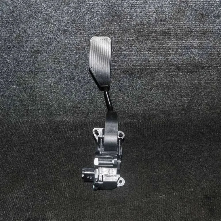 Accelerator throttle pedal – Peugeot 108 (2014-)