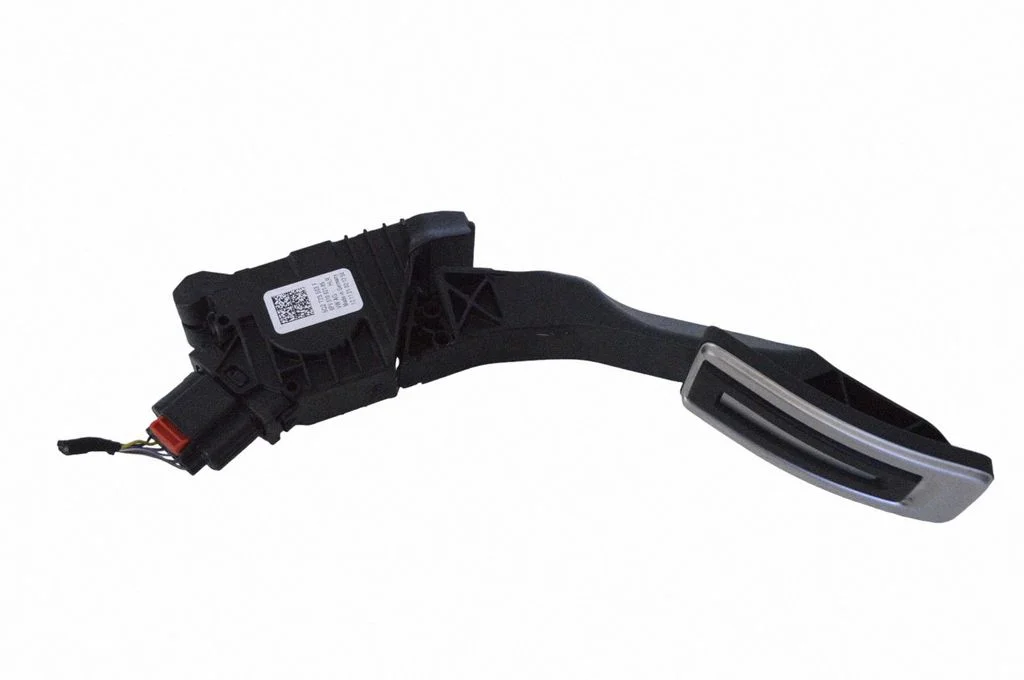 Accelerator throttle pedal – Volkswagen e-Golf (2014-)