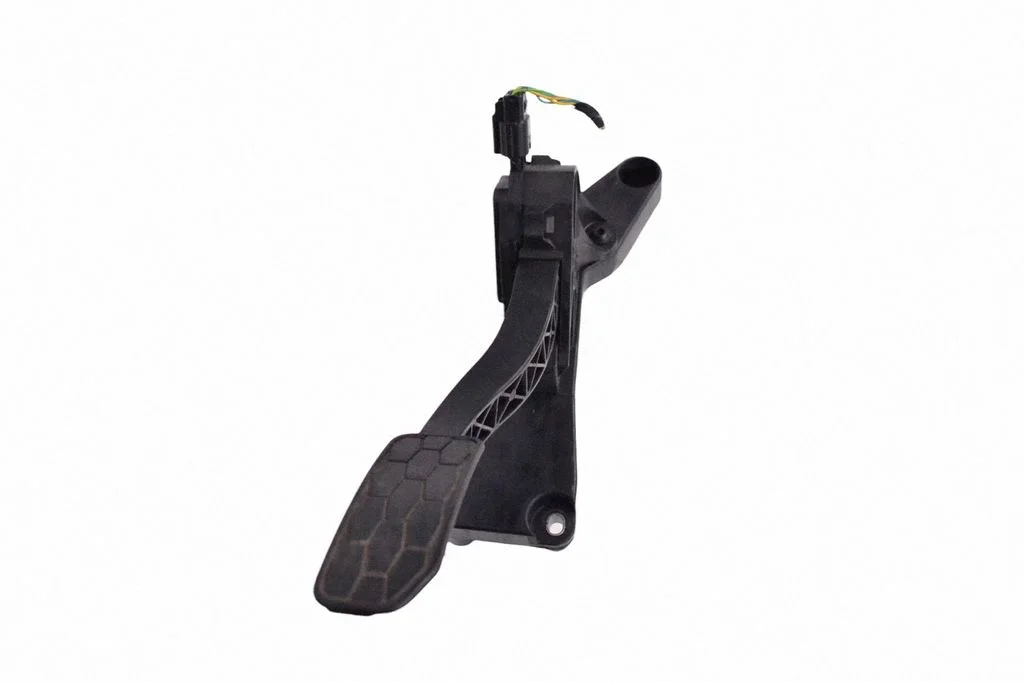 Accelerator throttle pedal GX739F836DA