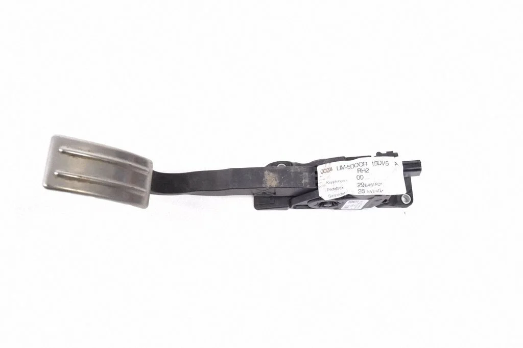 Akseleratora pedālis EV619F836FA