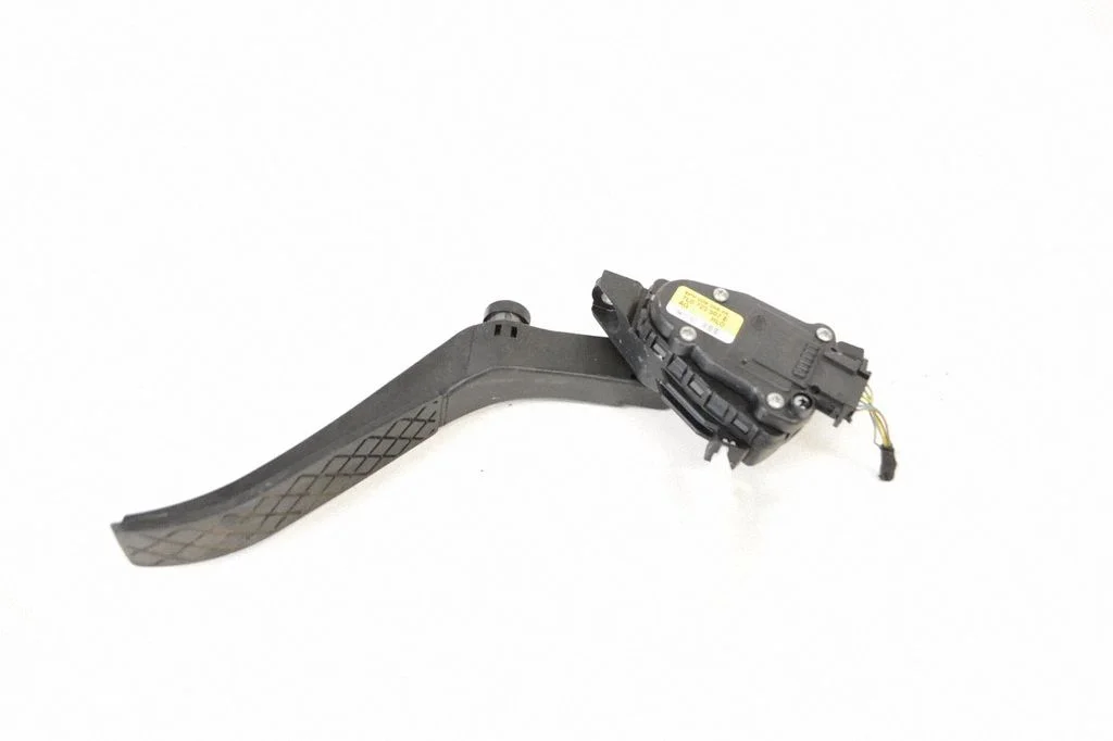 Accelerator throttle pedal – Audi Q7 4L (2005-2015)