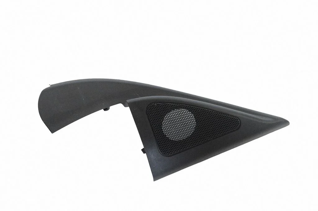 Plastic wing mirror trim cover 876612P000