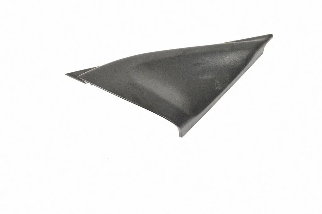 Plastic wing mirror trim cover – Nissan Juke I F15 (2010-2018)