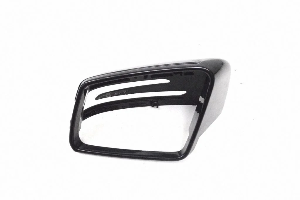 Plastic wing mirror trim cover – Mercedes-Benz C-Class AMG W204 (2007-2014)