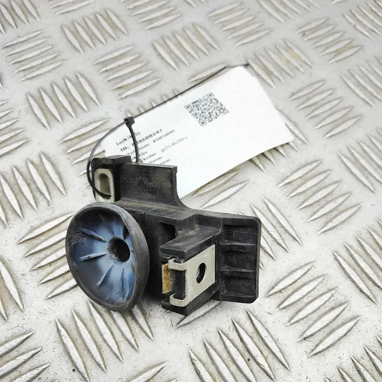 Radiatoru paneļa kronšteins GX738B359CF
