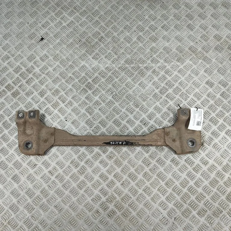 Wspornik pasa przedniego 6G9NR10684