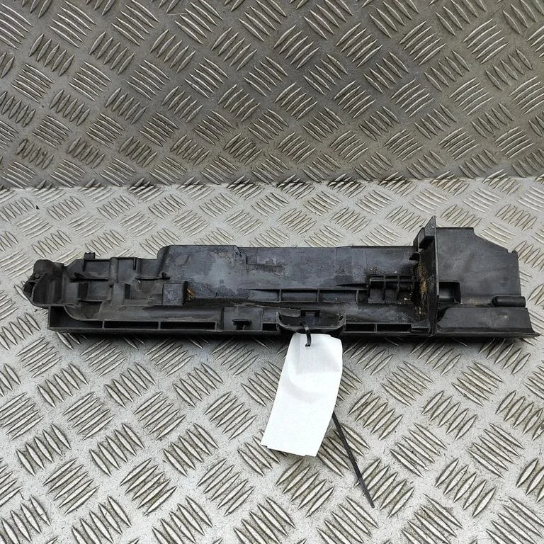 Radiator support slam panel bracket – BMW Z4 E89 (2009-2017)