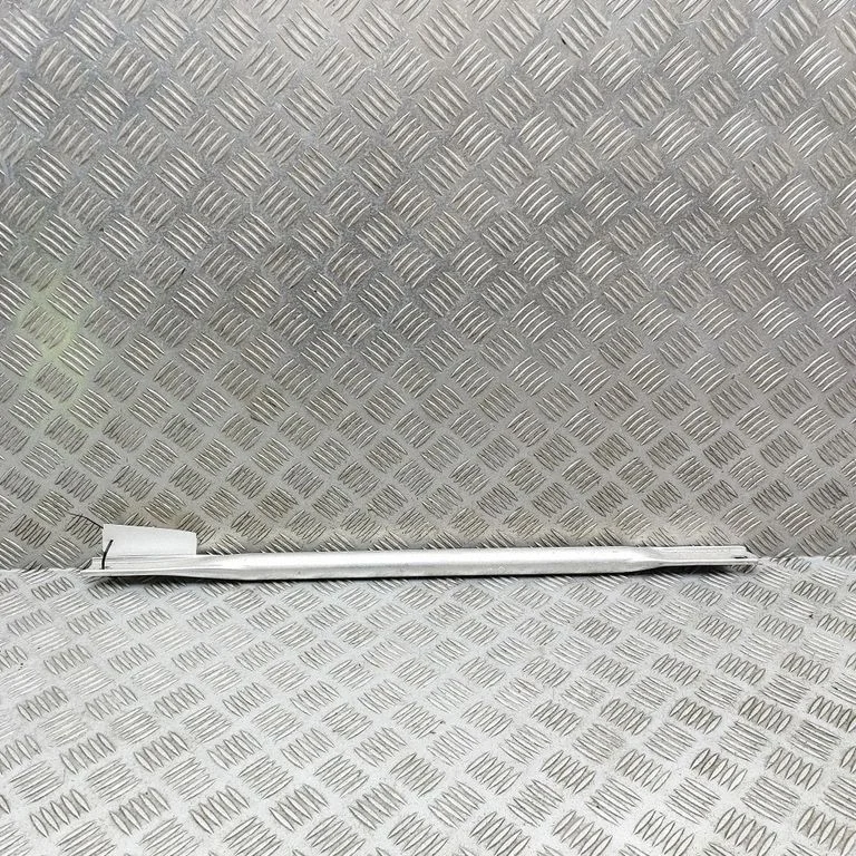 Radiatoru paneļa kronšteins A2056280724