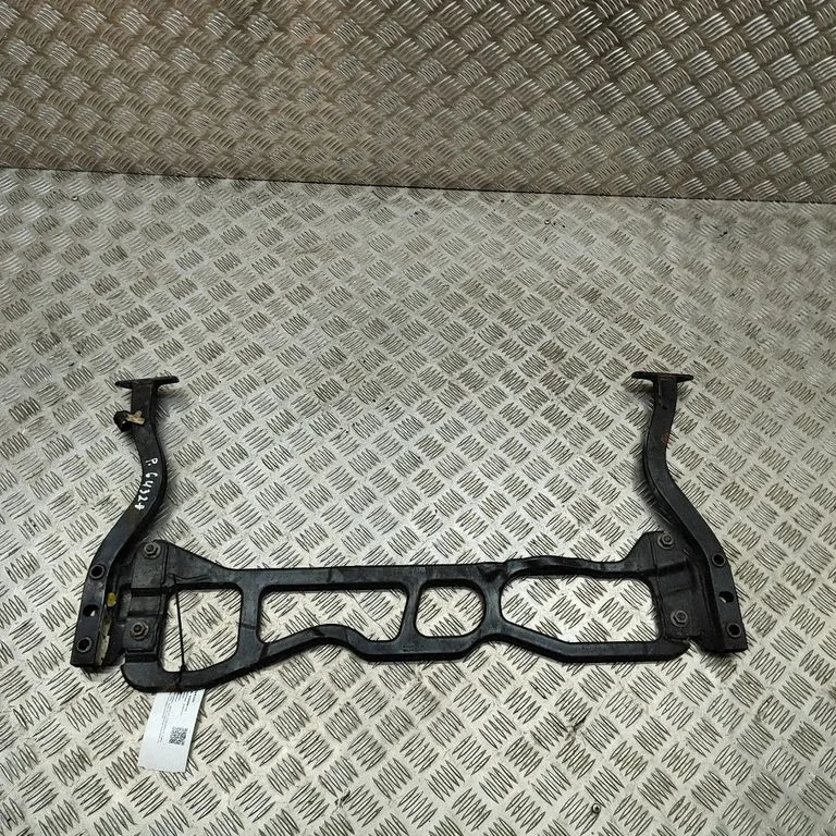 Radiatoru paneļa kronšteins 3W0199171