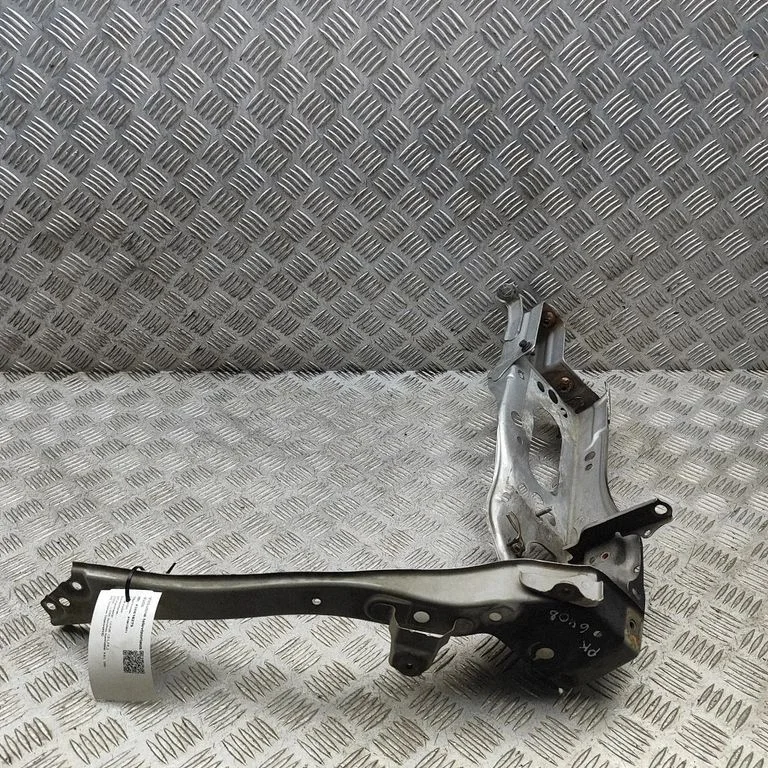 Radiator support slam panel bracket 5320350901 – Lexus LS UCF30 (2001-2007)