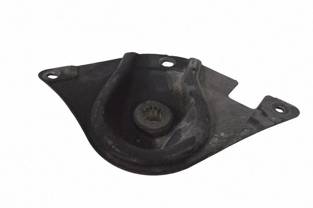 Radiatoru paneļa kronšteins YR838K007BB