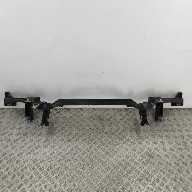 Radiaatori tugipaneeli klamber 2W938B041BC