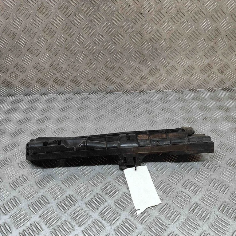 Radiator support slam panel bracket 7524912