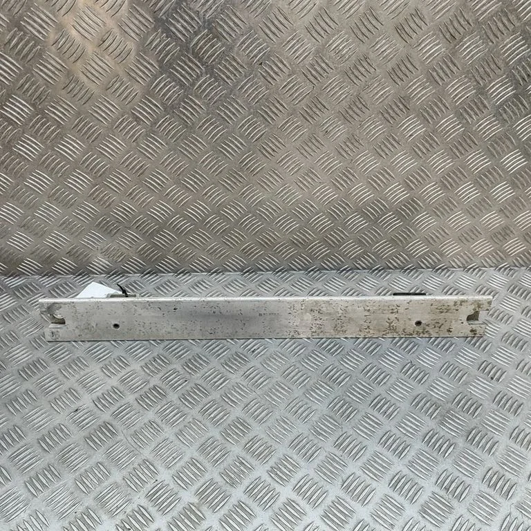 Radiator support slam panel bracket – Tesla Model Y (2020-)