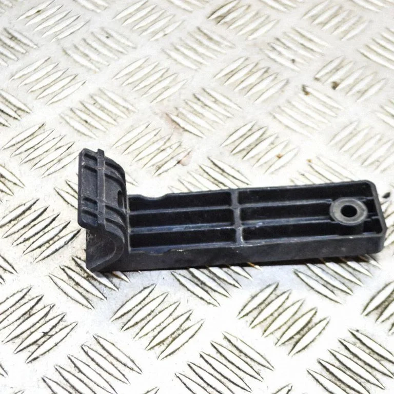 Radiatoru paneļa kronšteins – Opel Mokka (2012-2016)