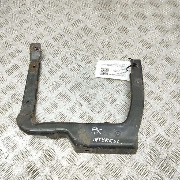 Radiatoru paneļa kronšteins R2BF1356X
