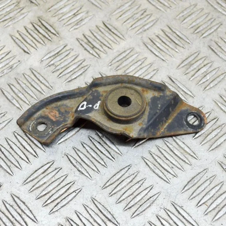 Radiator support slam panel bracket