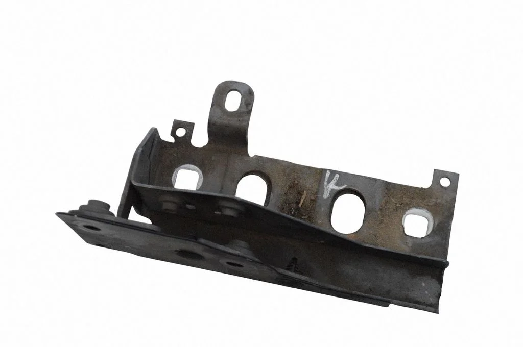 Radiator support slam panel bracket