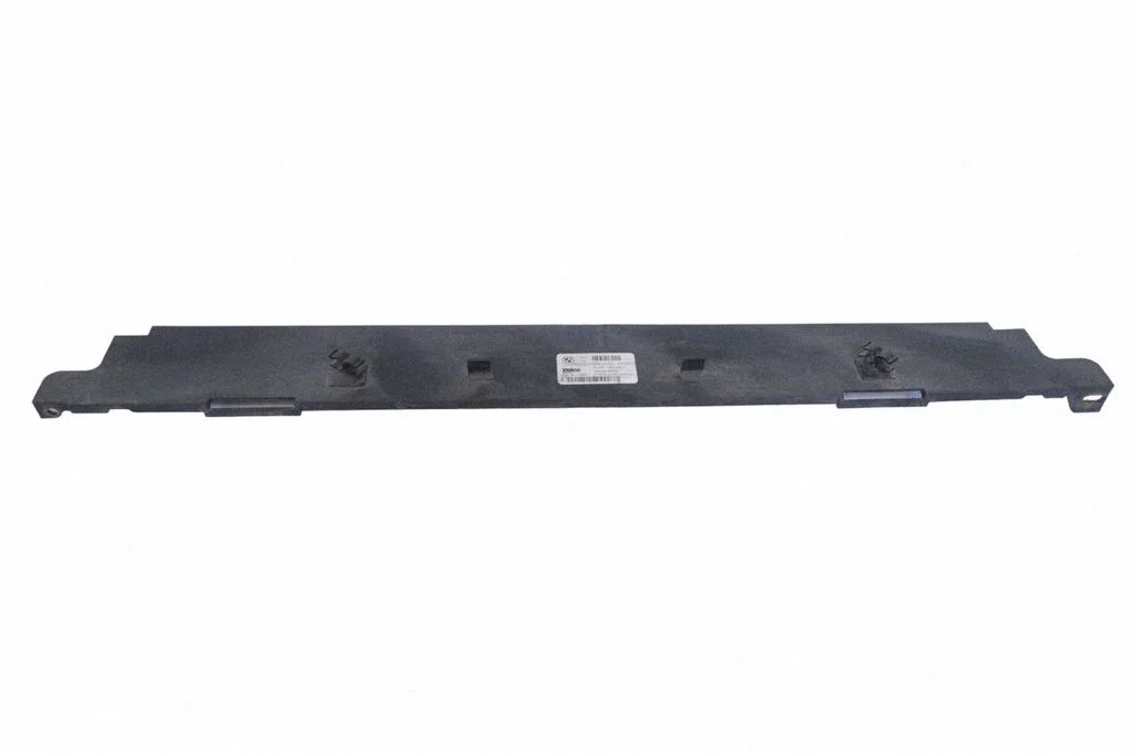 Radiatoru paneļa kronšteins 8507404