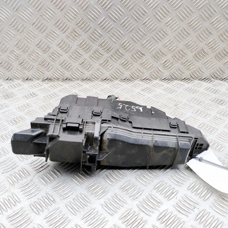 Drošinātāju kārba (komplekts) KR9R66762