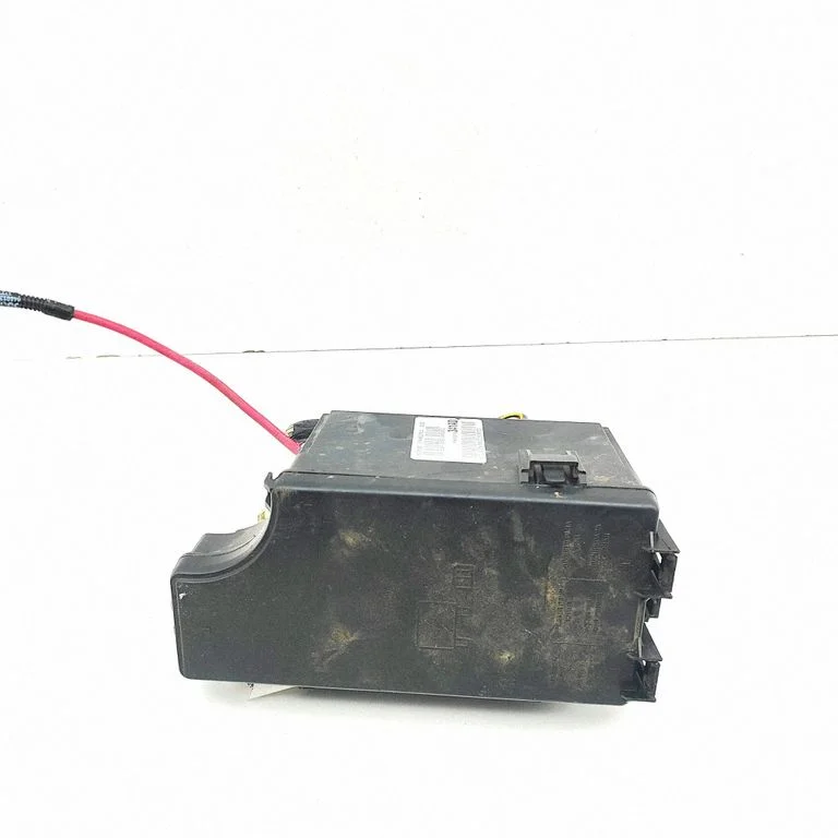Drošinātāju kārba (komplekts) 04692341AD