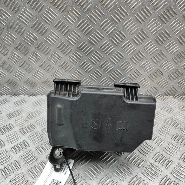 Fuse box set A2135400124