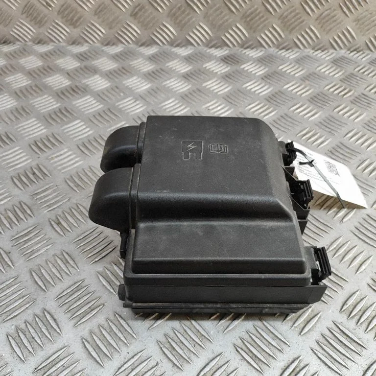 Drošinātāju kārba (komplekts) L1TT14D068GAF