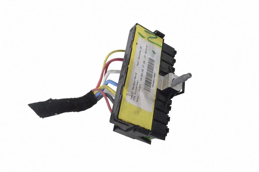 Drošinātāju kārba (komplekts) YM40811980