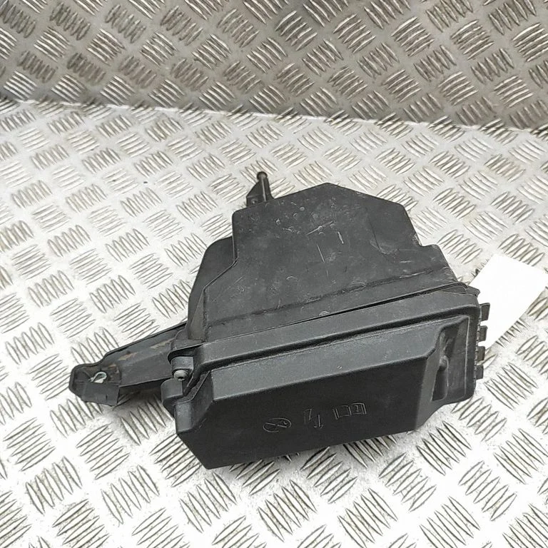 Drošinātāju kārba (komplekts) A1675404501