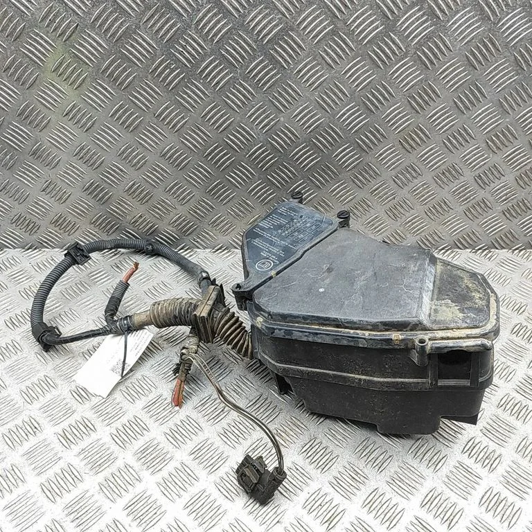 Fuse box set – Porsche Cayenne (9PA) (2002-2010)