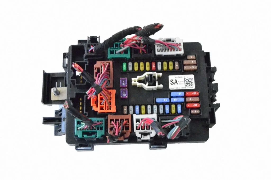 Fuse box set 103440900A