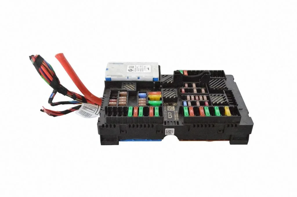 Fuse box set 8795477