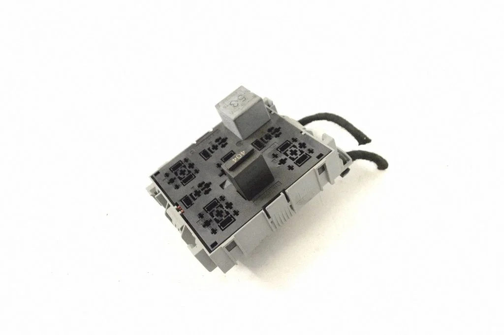 Fuse box set – Porsche Cayenne (9PA) (2002-2010)