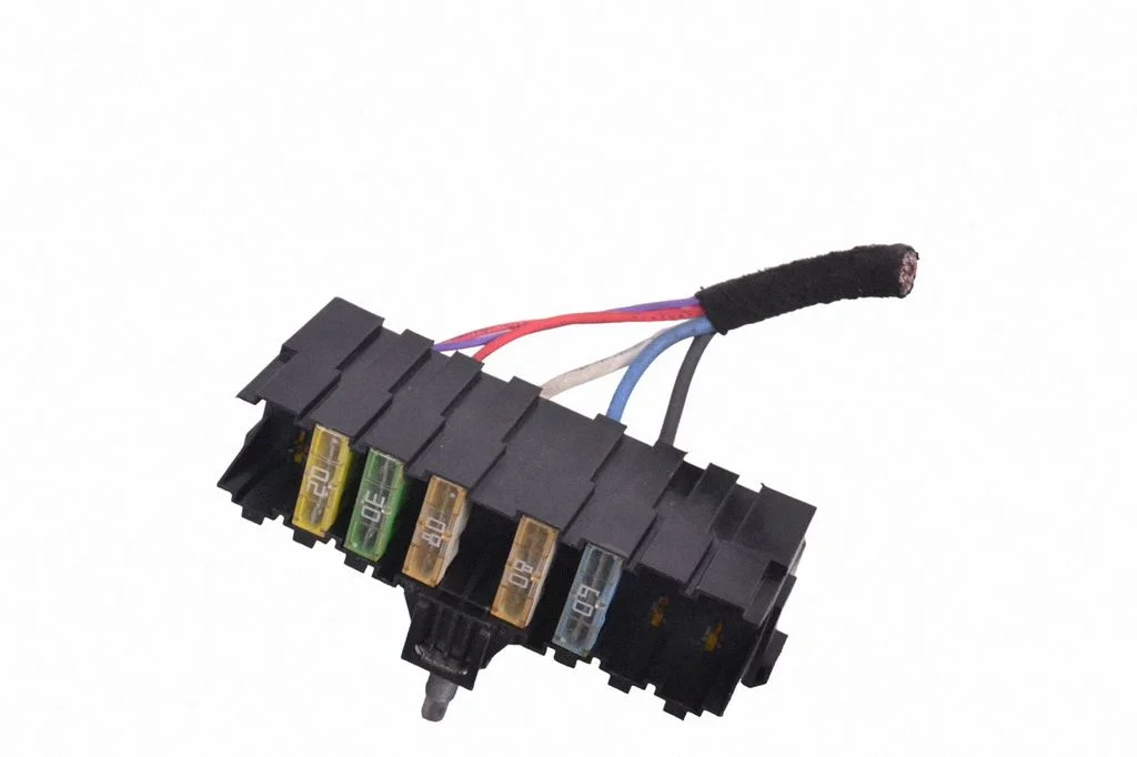 Drošinātāju kārba (komplekts) YM40817680