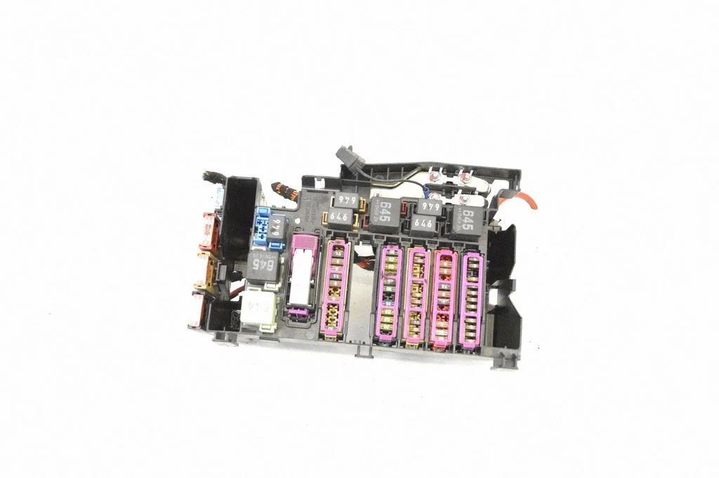 Fuse box set – Audi A8 S8 D4 4H (2010-2016)