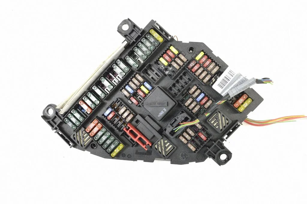 Fuse box set 9210857