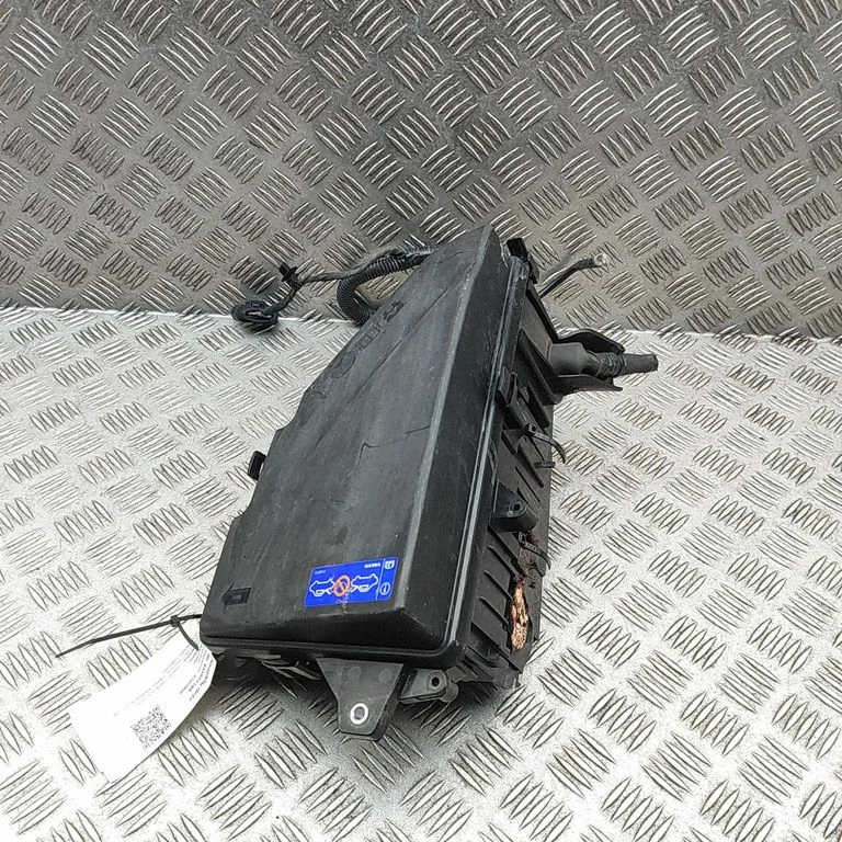 Drošinātāju kārba (komplekts) 31473772