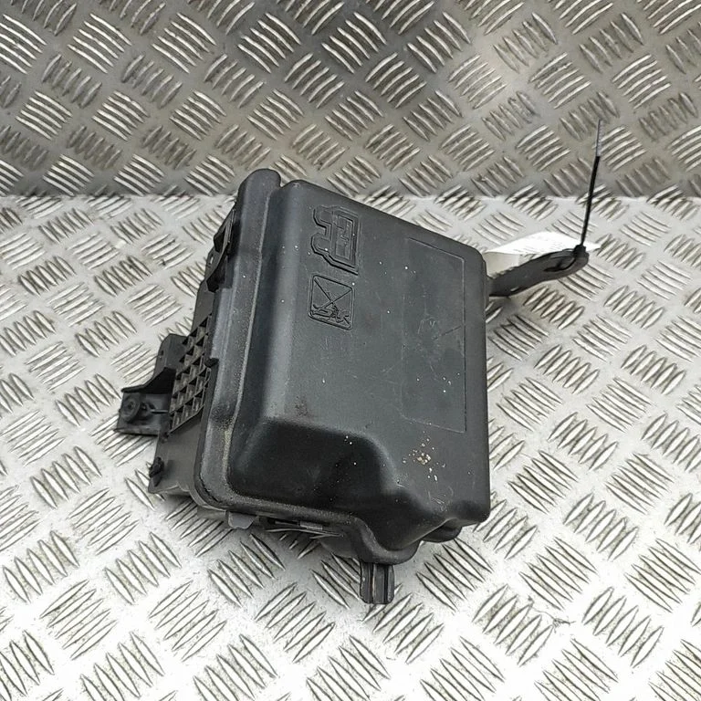 Drošinātāju kārba (komplekts) 9671941780