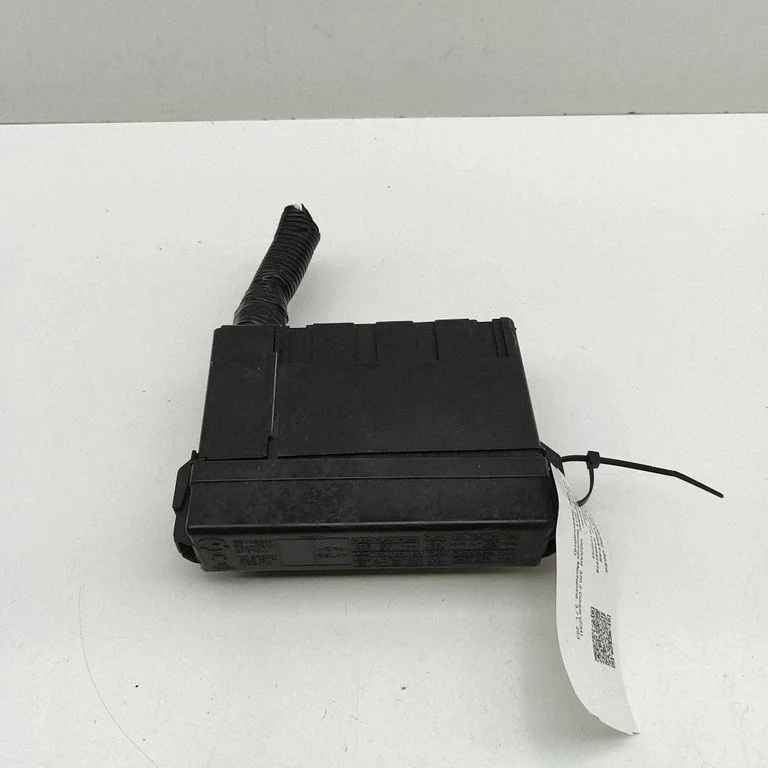 Drošinātāju kārba (komplekts) 243817990A