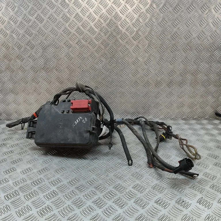 Drošinātāju kārba (komplekts) A4475400082