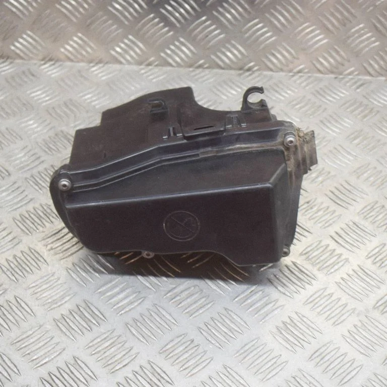 Drošinātāju kārba (komplekts) 7638588