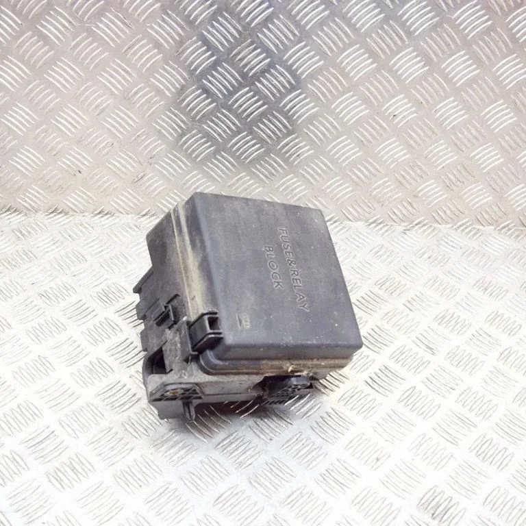Drošinātāju kārba (komplekts) 919501H030