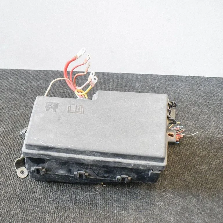 Drošinātāju kārba (komplekts) E00027328