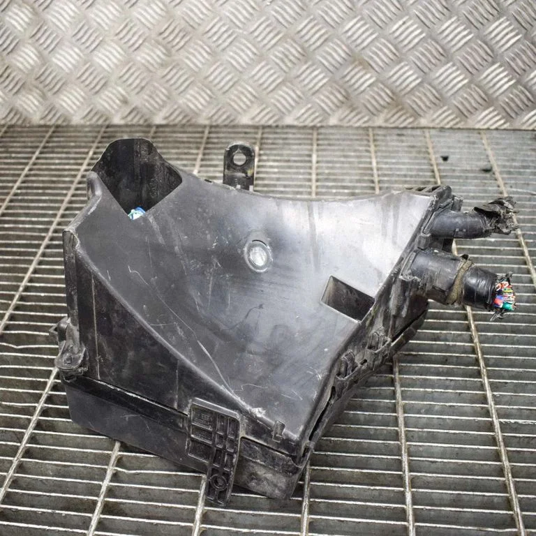 Drošinātāju kārba (komplekts) MB502095B